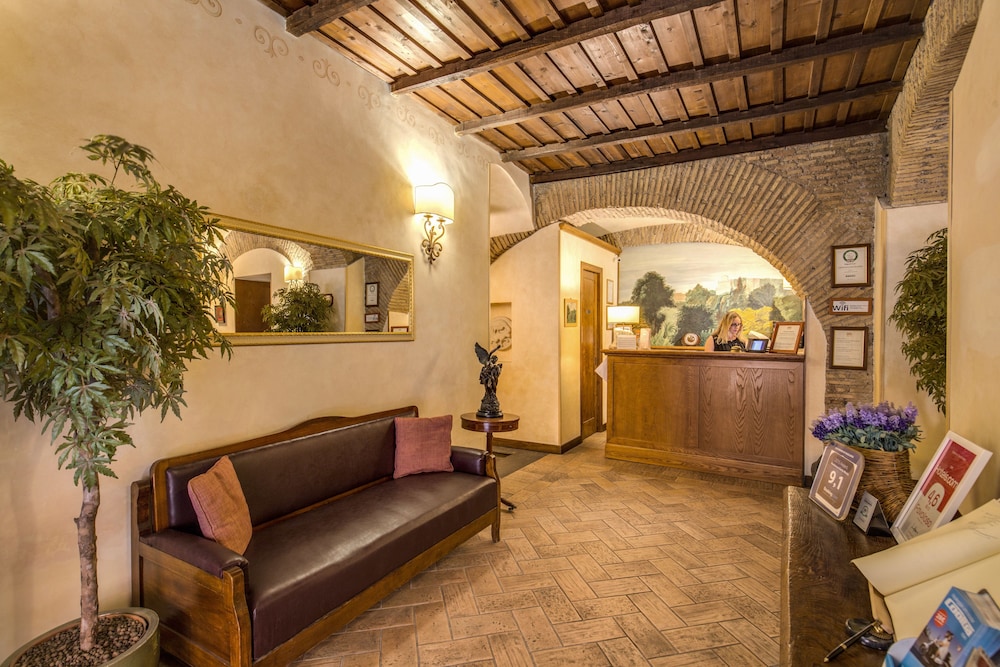 Hotel Residenza San Calisto 4/61