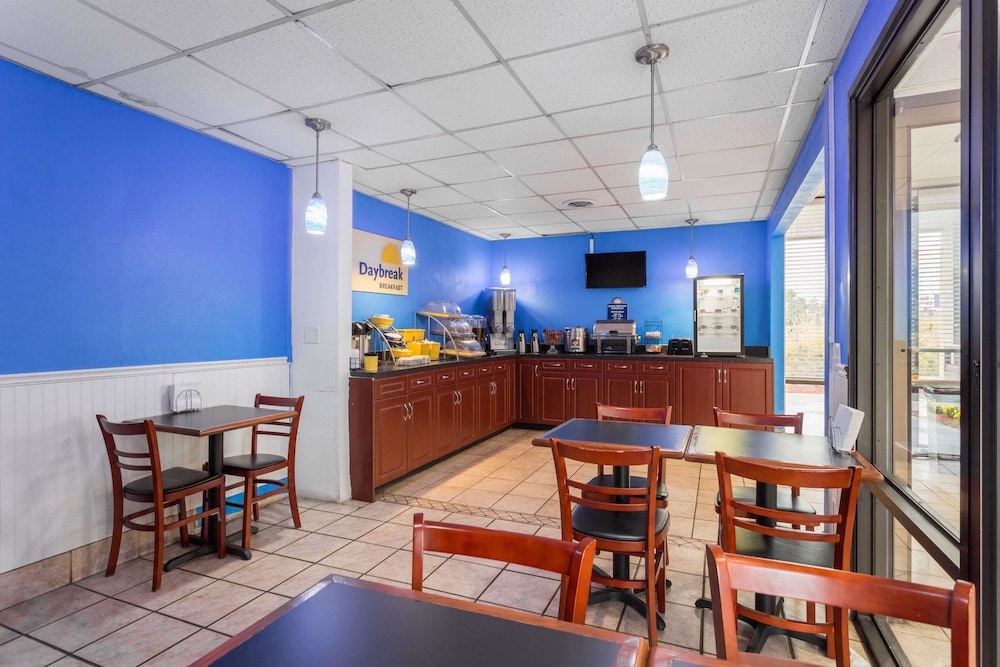 Days Inn by Wyndham Salisbury 21/26
