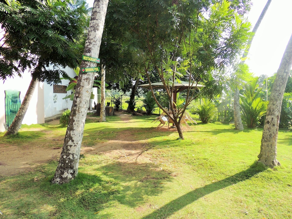 Green View Hotel 67/72