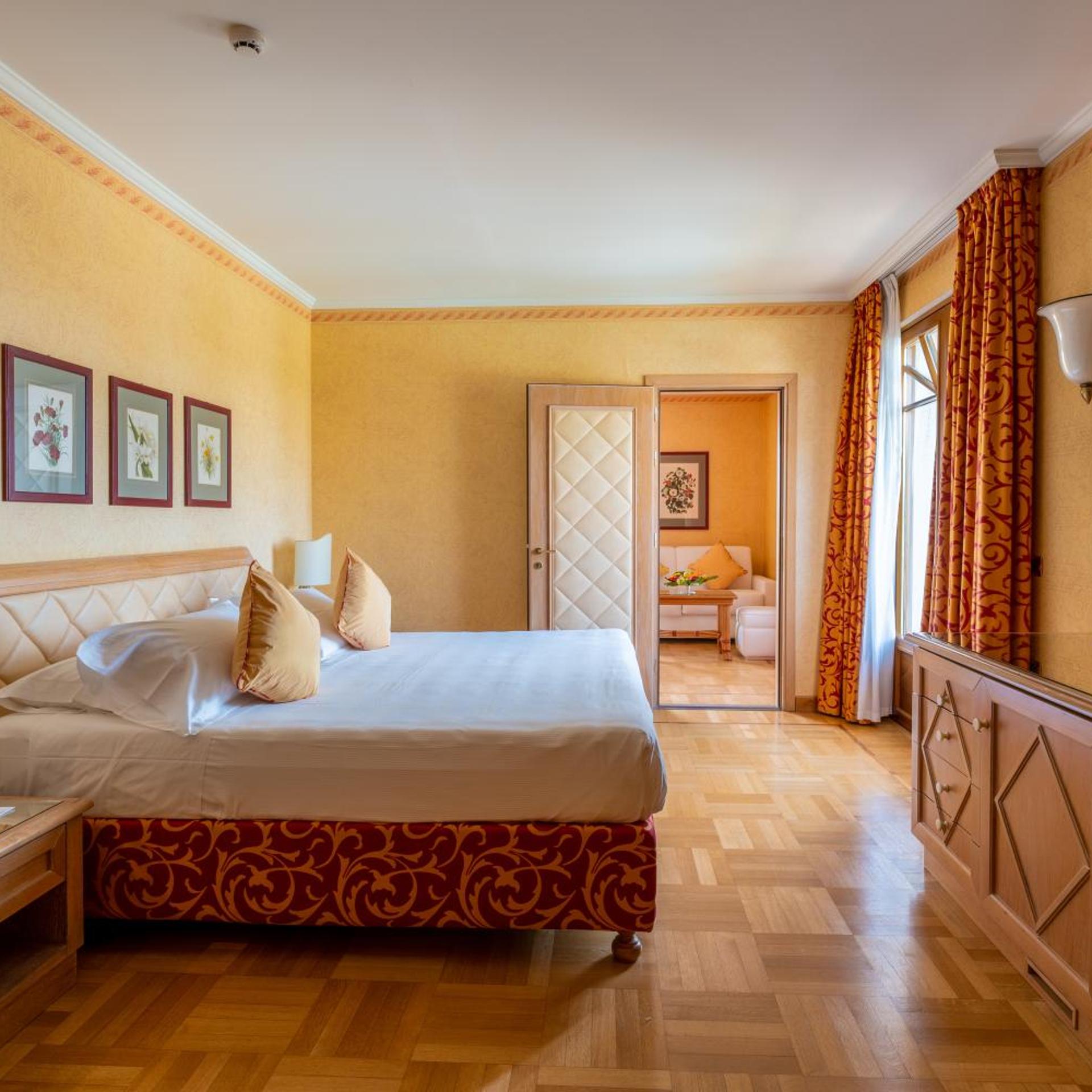 Modern, Suite