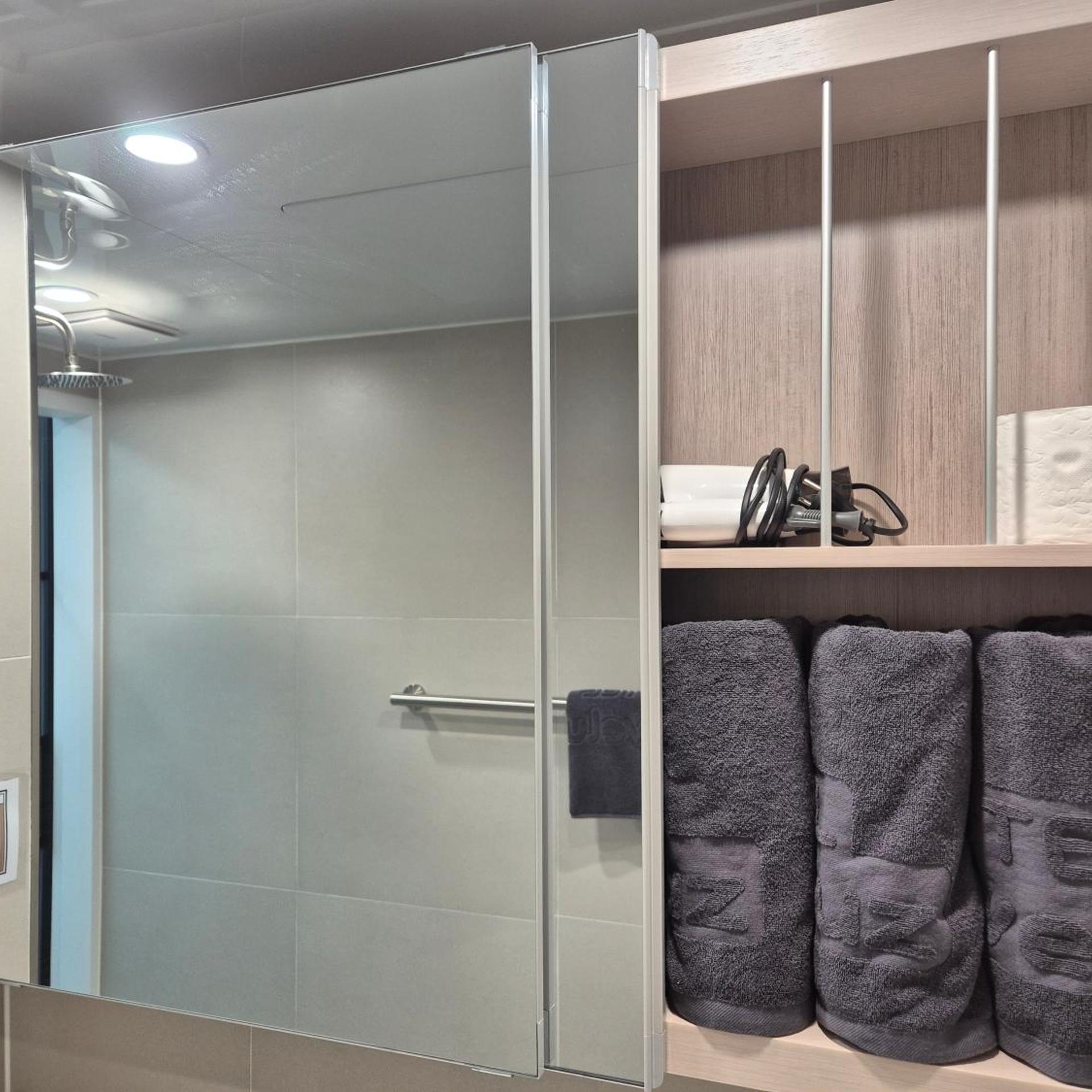 TRAVELUS Myeongdong 28/50