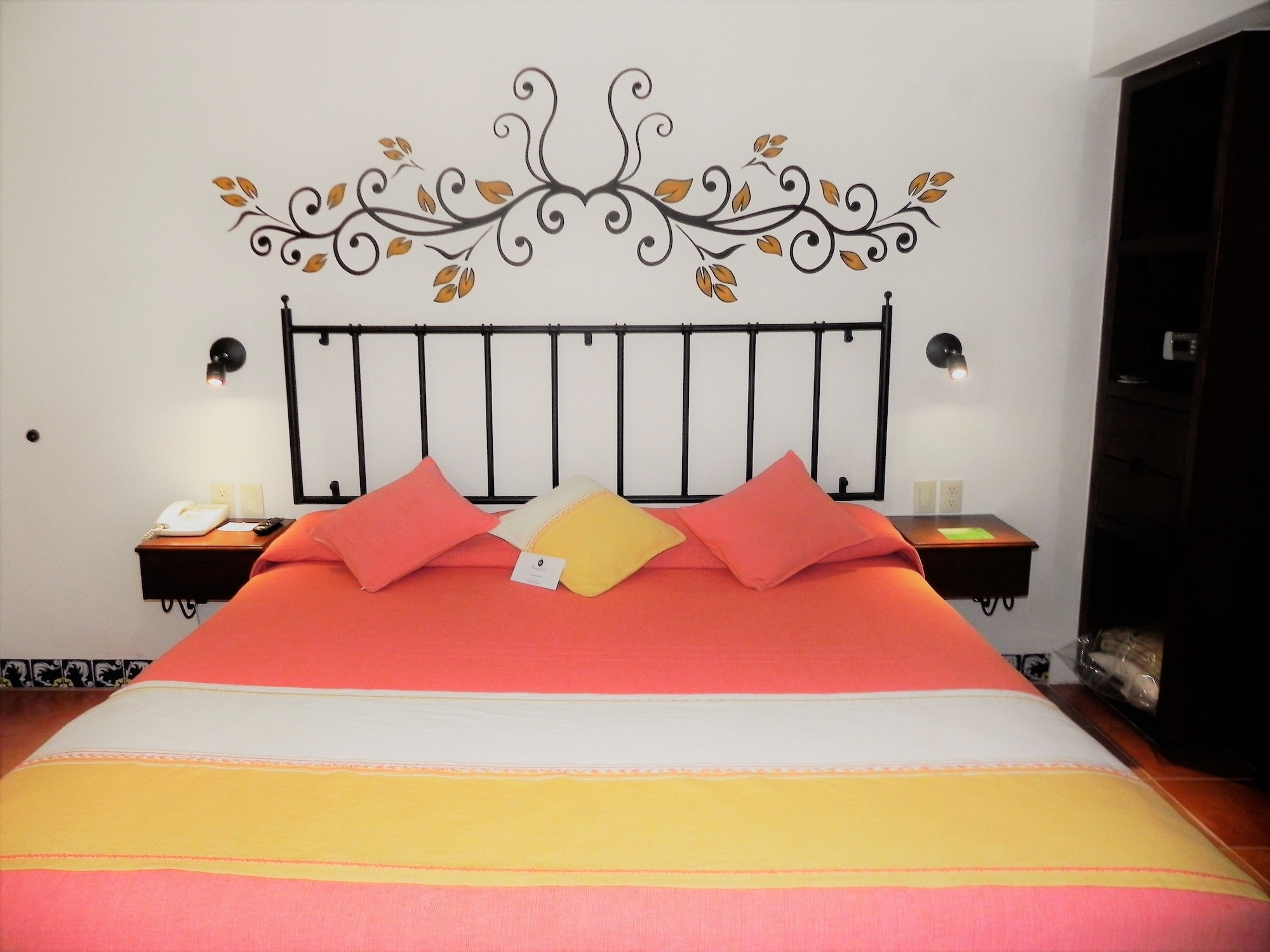 Superior, King Bed