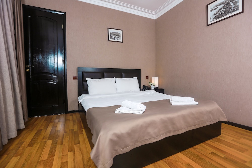 New Metekhi Hotel 7/52