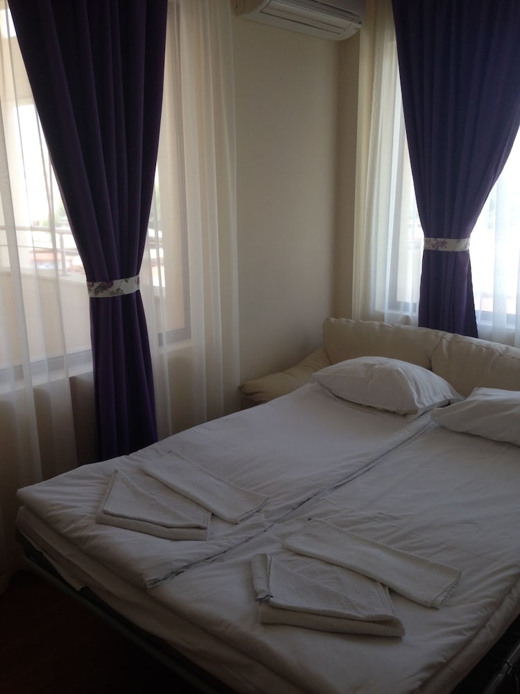 Hotel Atol 8/30