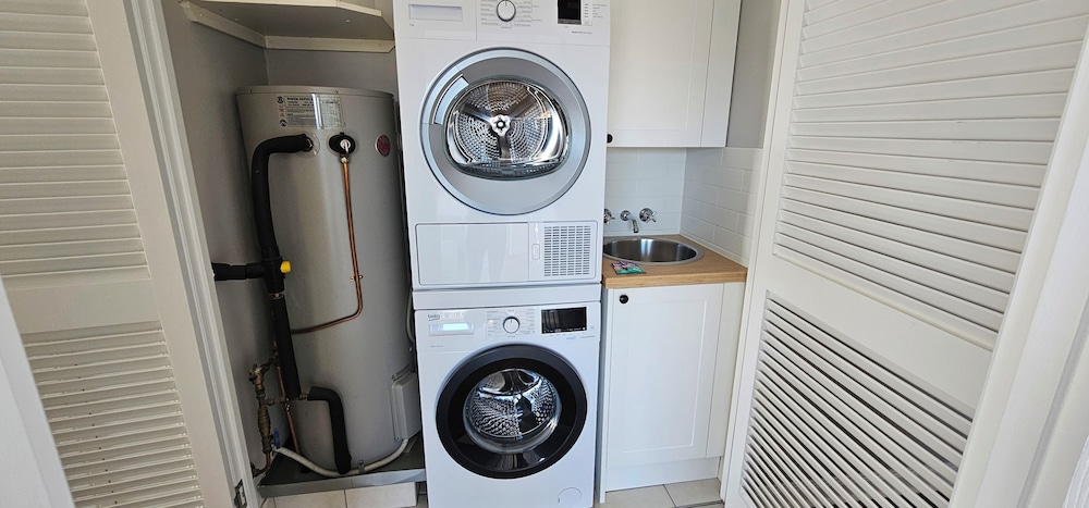 Broadbeach Holiday Apartments 17/50