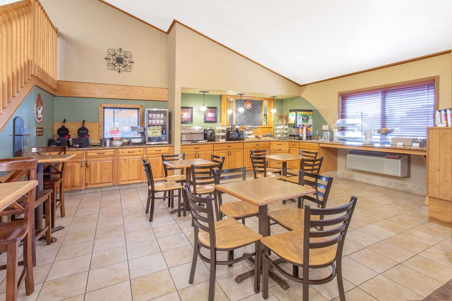 AmericInn by Wyndham Calumet 14/19