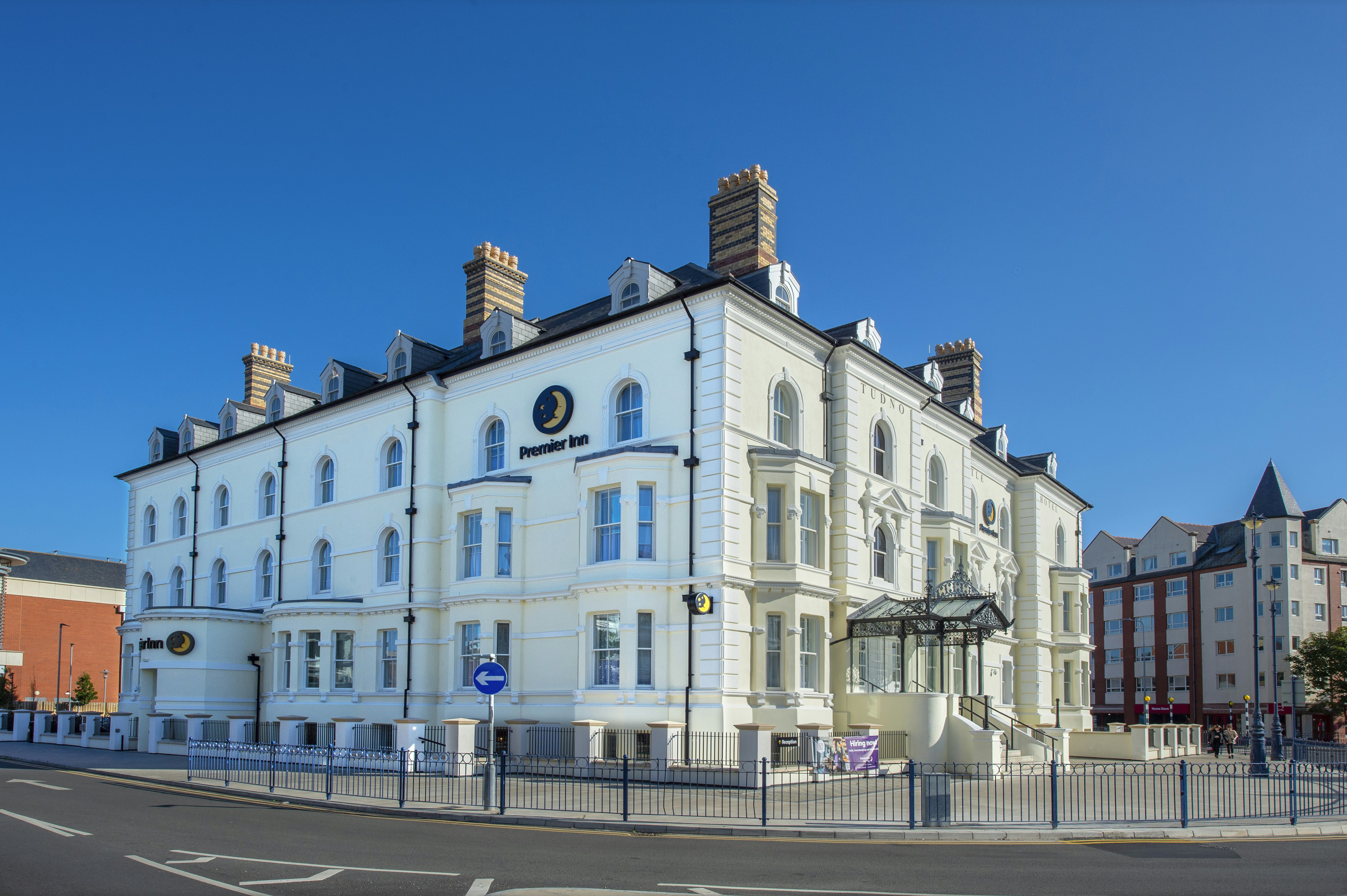 Premier Inn Llandudno Town Centre hotel in LLANDUDNO