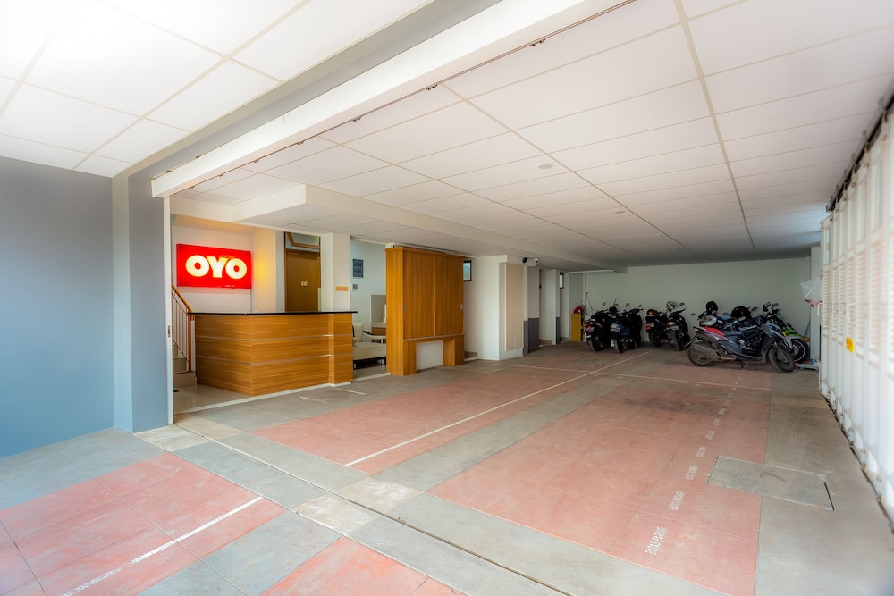 OYO 106 Sarkawi Residence 20/24