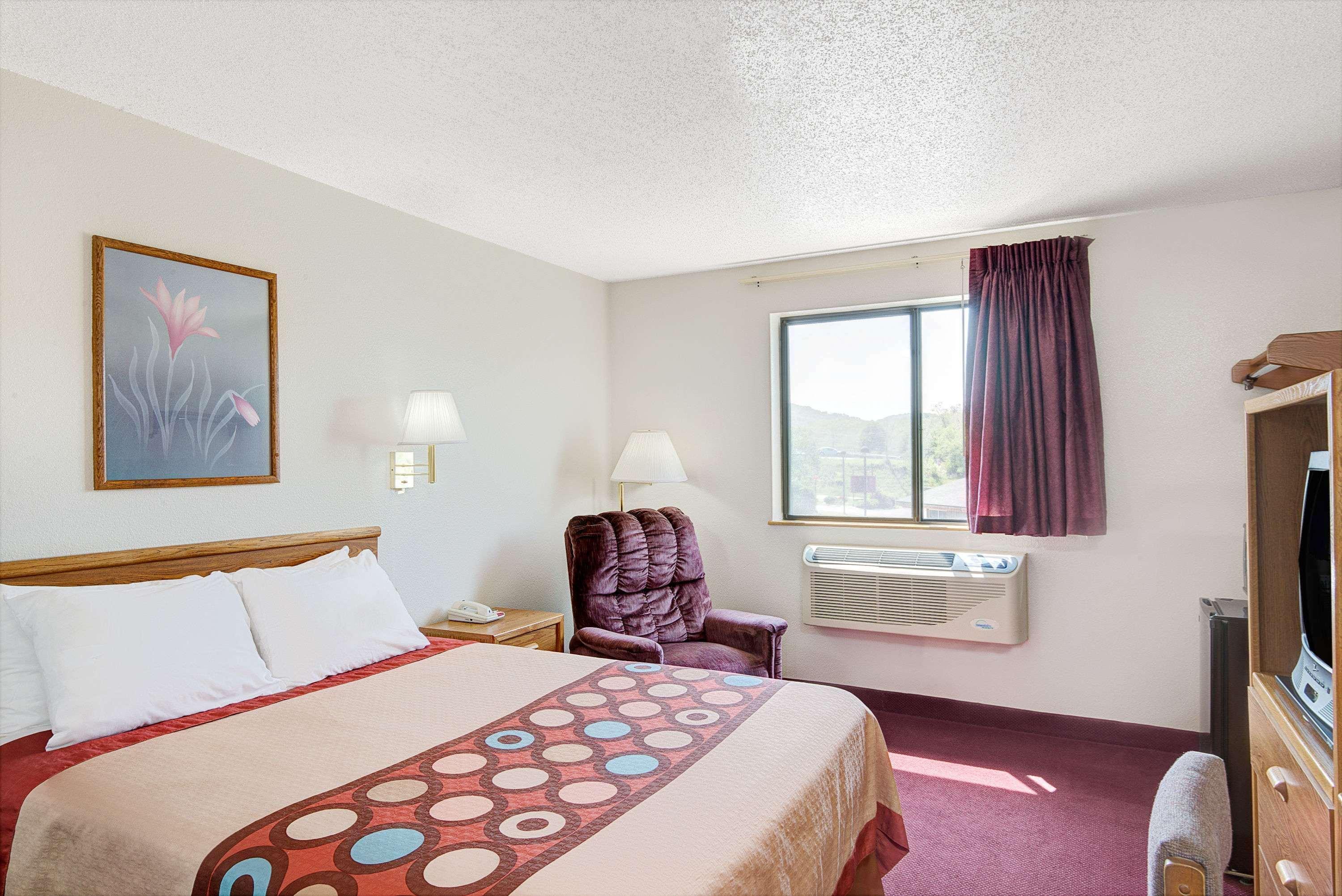 غرفة بسرير مزدوج، Super 8 By Wyndham Waynesburg 2/2