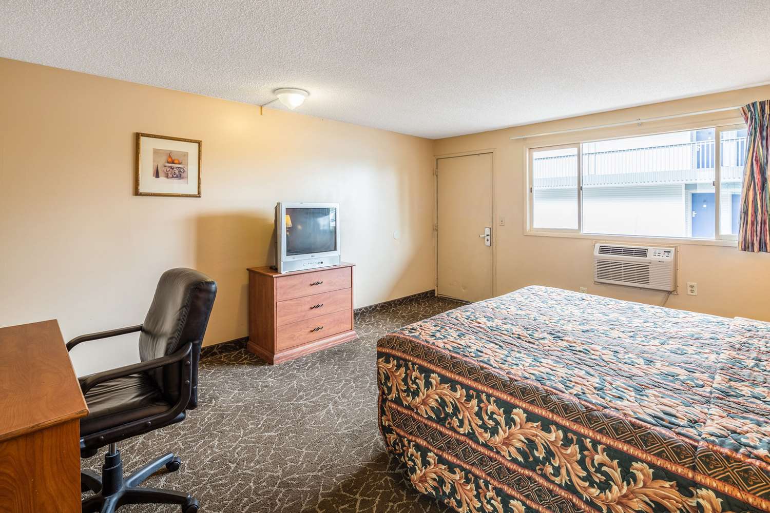 Howard Johnson by Wyndham Spokane 21/25
