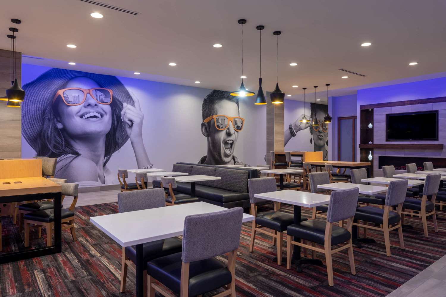 La Quinta Inn & Suites by Wyndham Greensboro Arpt High Point 41/52