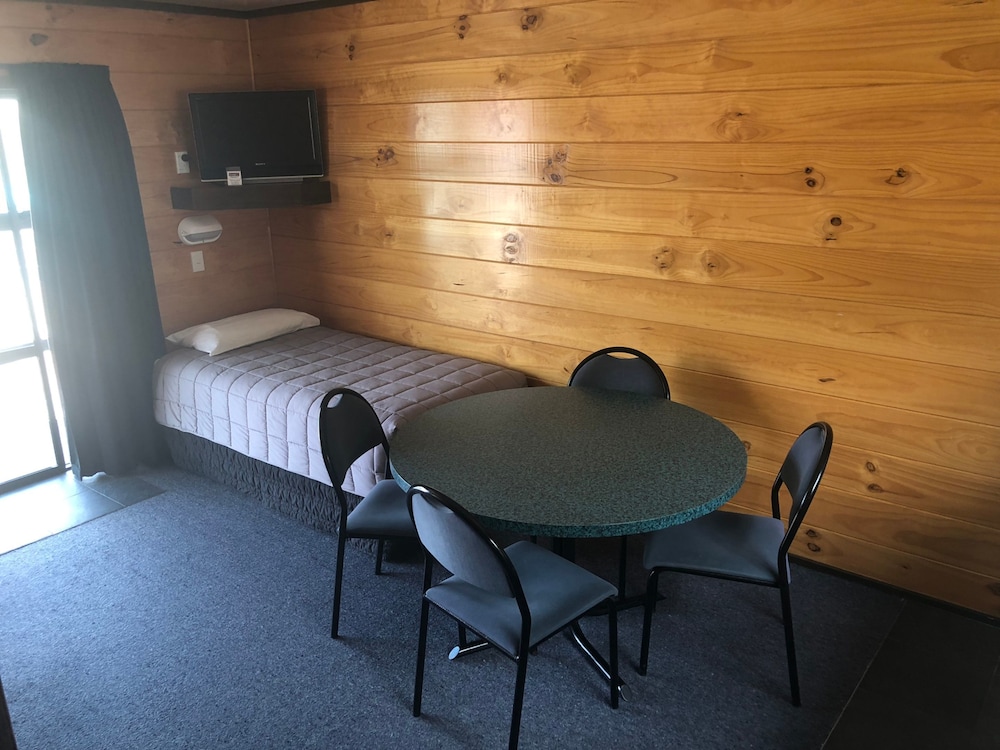 Greymouth Seaside Top 10 Holiday Park 57/71