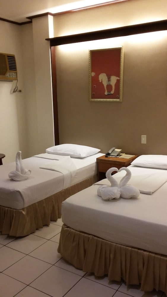 Dumaguete Royal Suite Inn 21/50