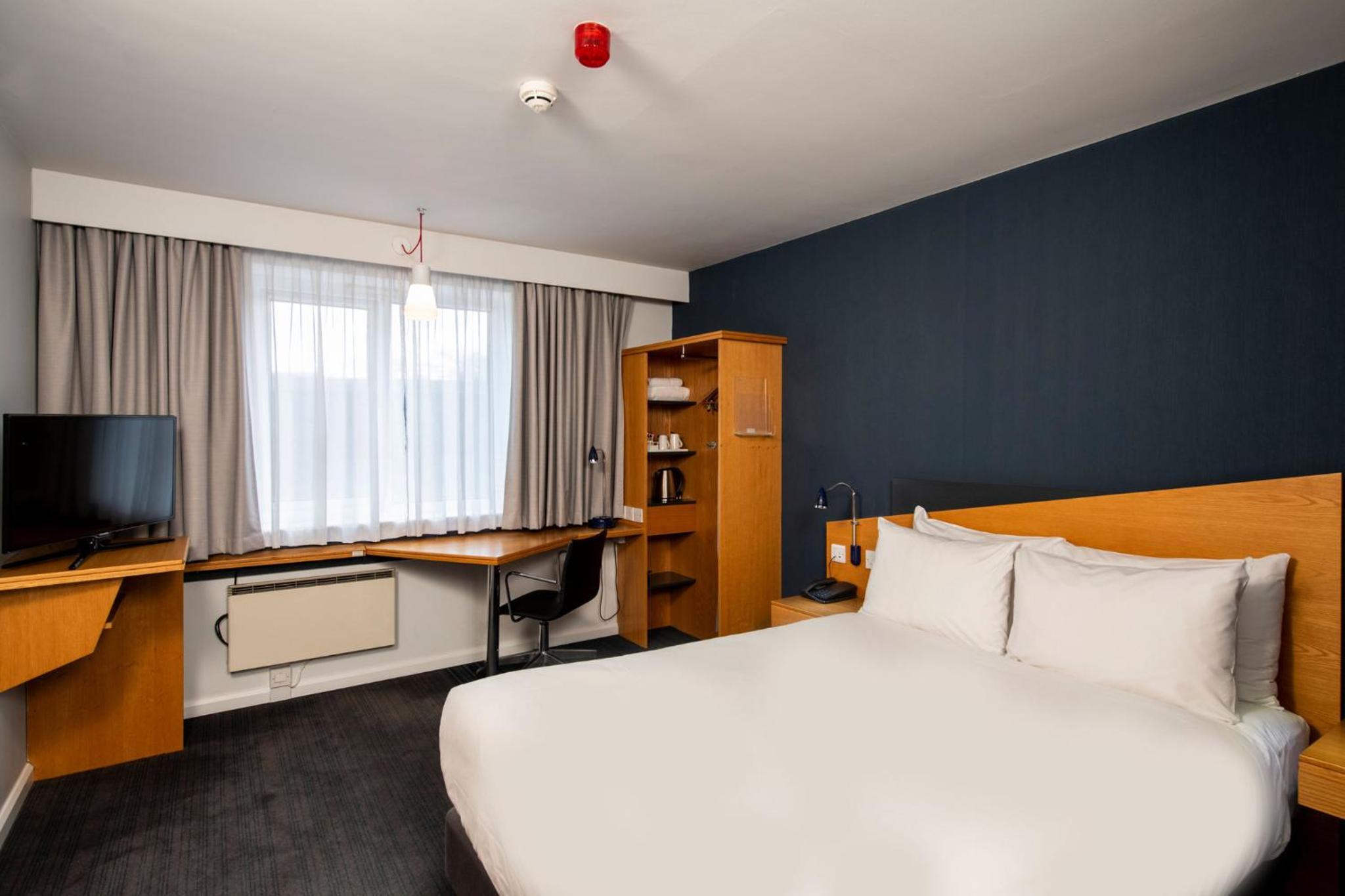 Room, Double Bed, Accessible