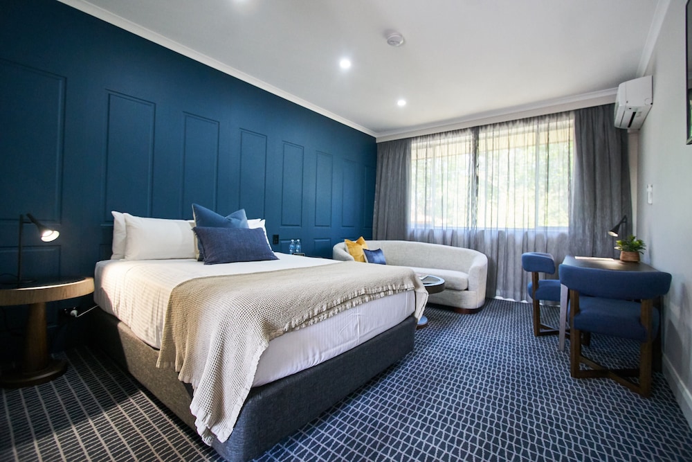 COUNTRY COMFORT ARMIDALE 29/63