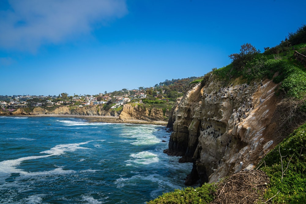 La Jolla Inn 64/68