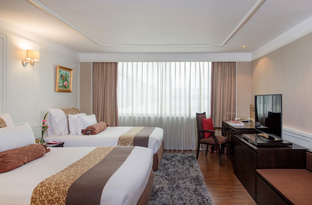 Ramada Plaza by Wyndham Bangkok Menam Riverside 9/30