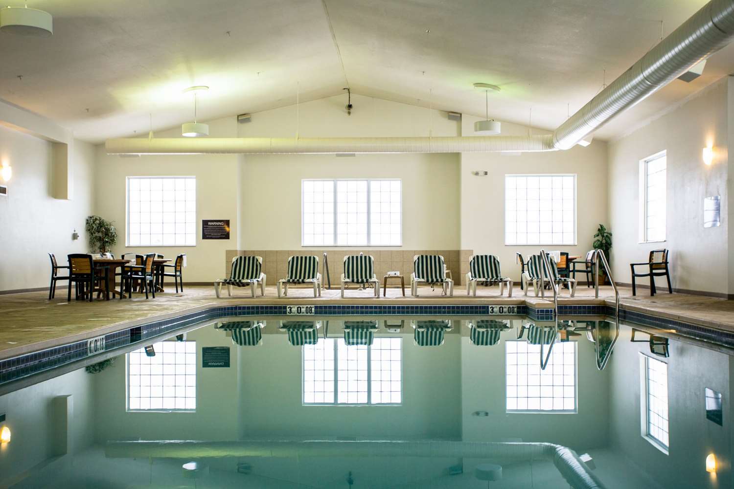 Sleep Inn & Suites Conference Center Eau Claire North 7/22