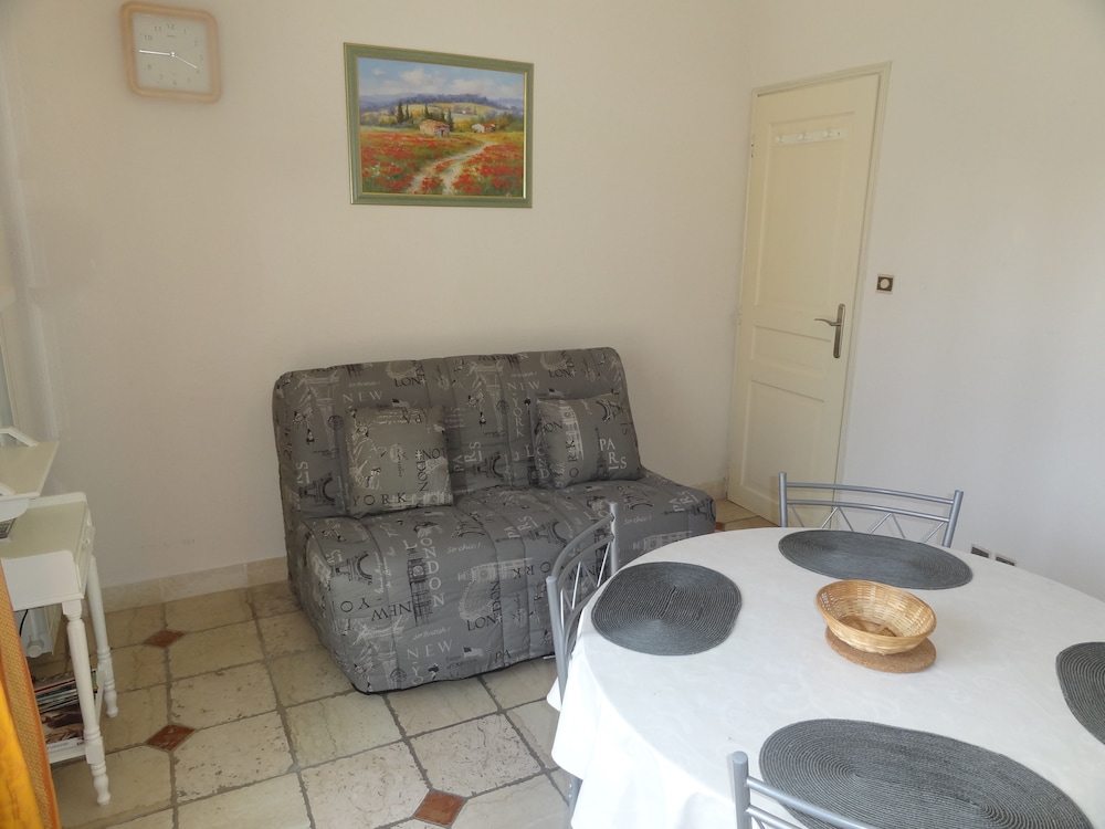 Locations Des Alpilles 24/50