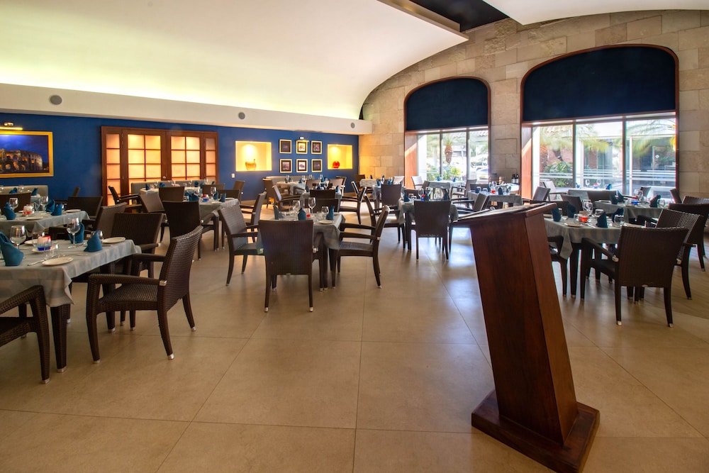 Plaza Pelicanos Club Beach Resort 35/50