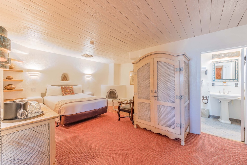 The Historic Taos Inn 68/80