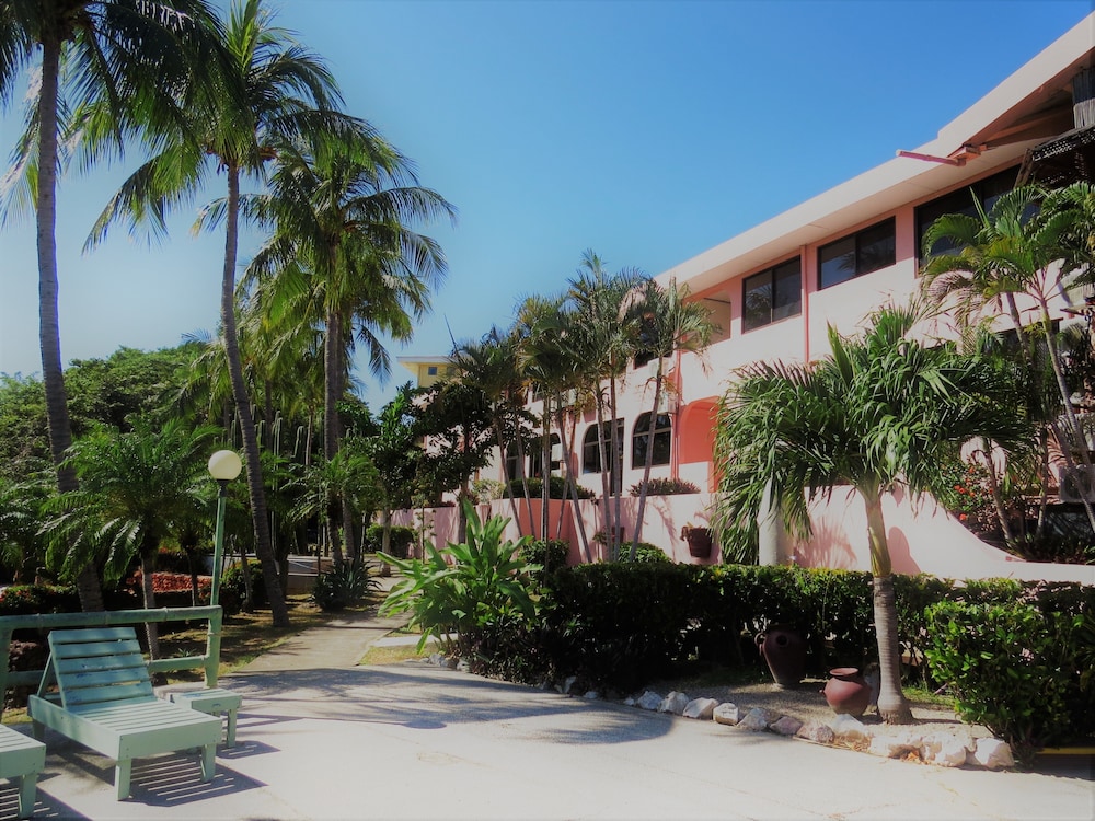 Flamingo Marina Resort 3/30