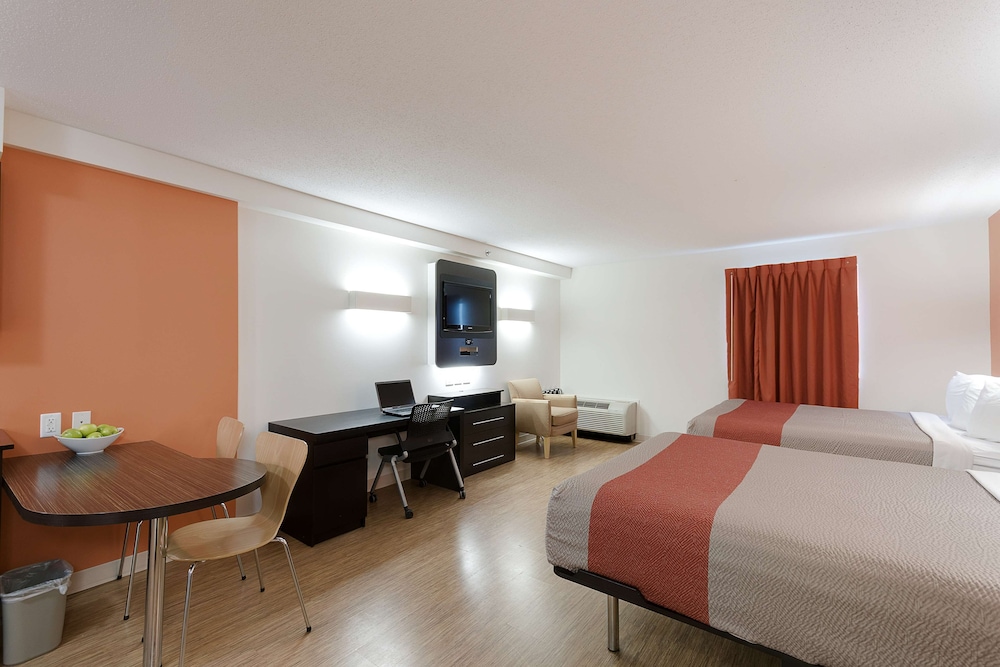 Motel6 Brandon, MB 23/46