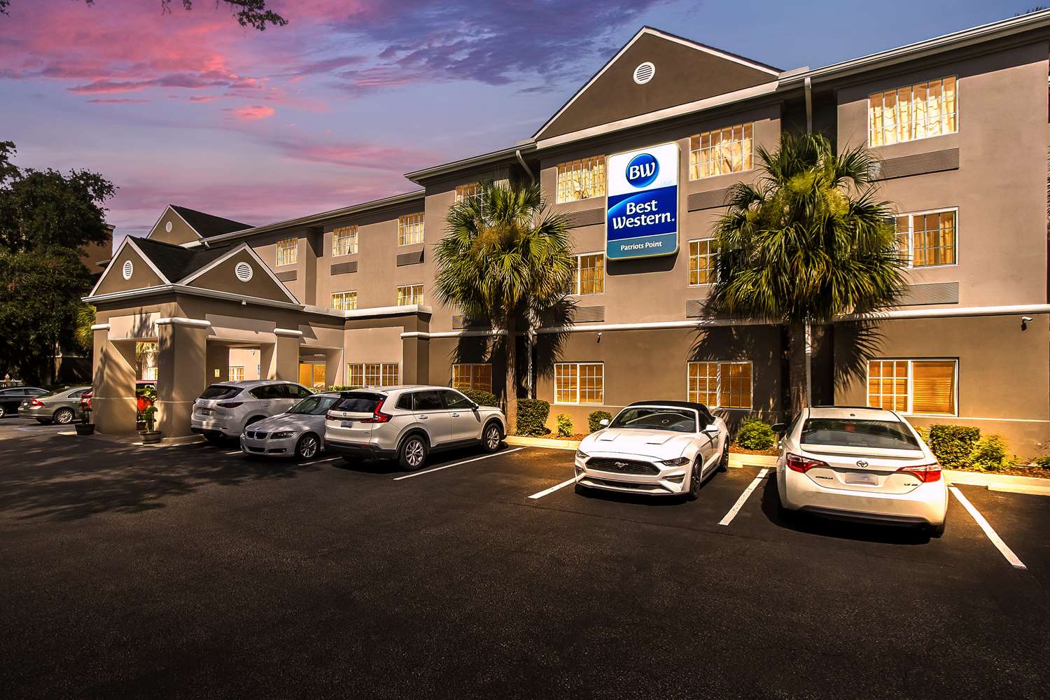 Best Western Patriots Point 8/11