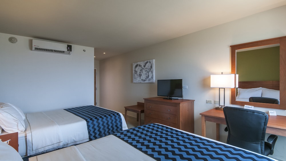 Holiday Inn Express Cabo San Lucas 23/71