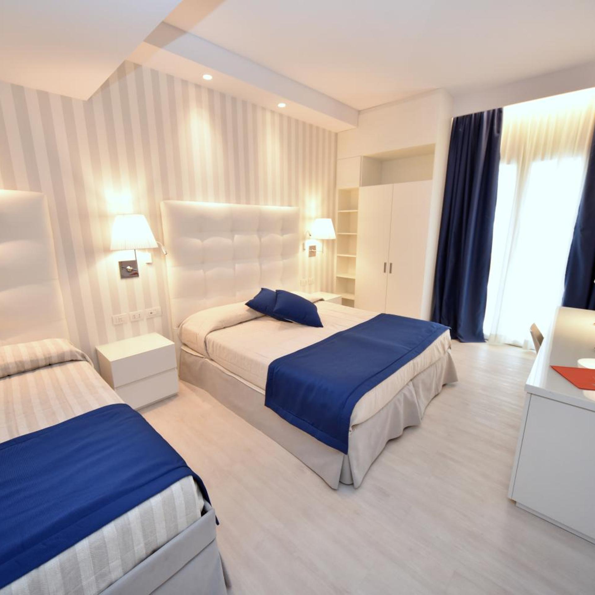 Hotel Fedora 13/50