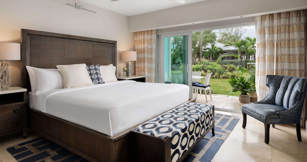 Concierge, 1 Bedroom, Suite, Villa, King Bed, Murphy Bed, Garden Side, Sea View