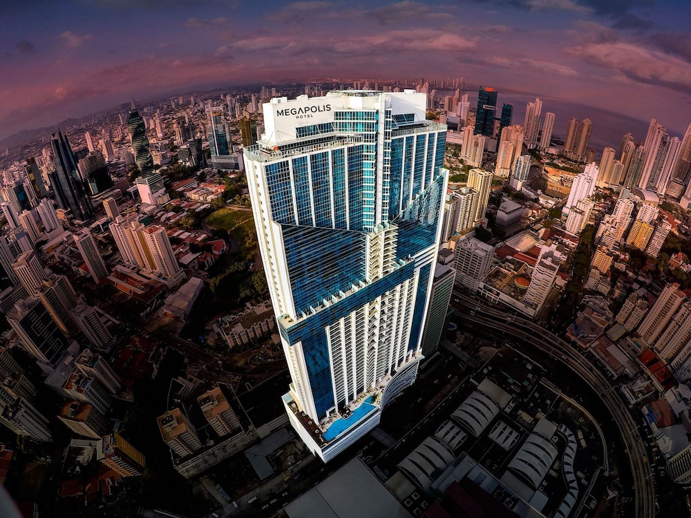 Megapolis Hotel Panama 6/61
