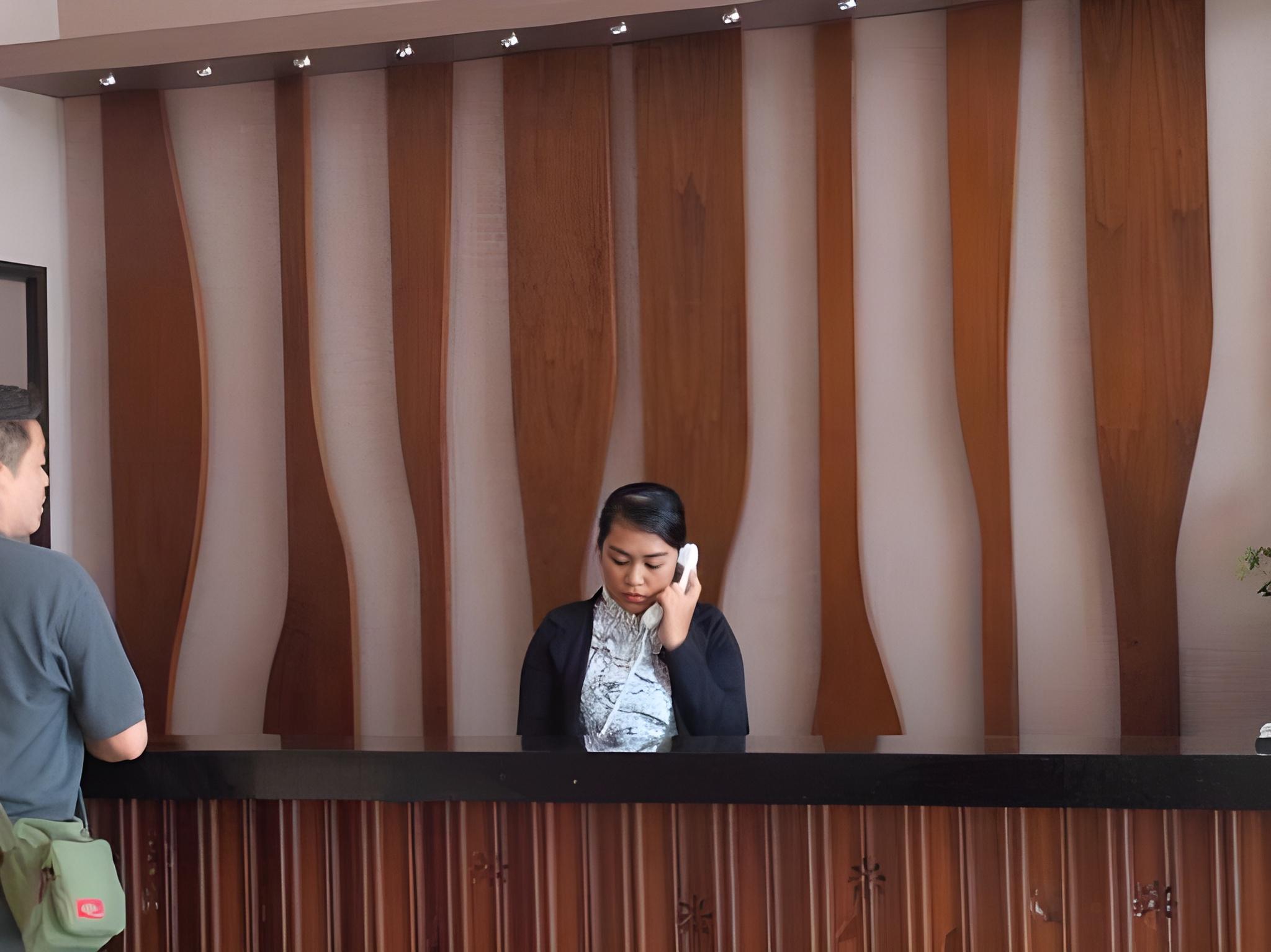 Max Hotel Panakkukang Makassar By LIFE 5/30