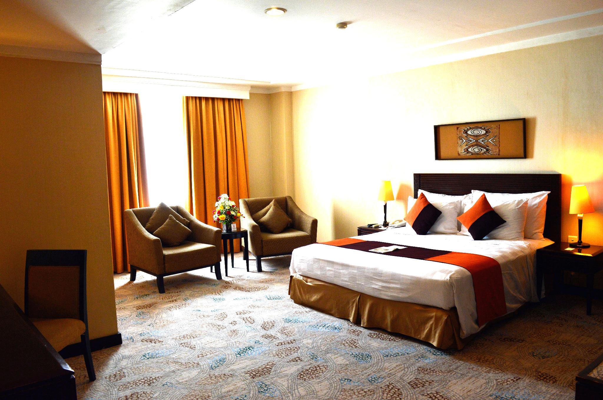 Executive, King Bed, Hill View