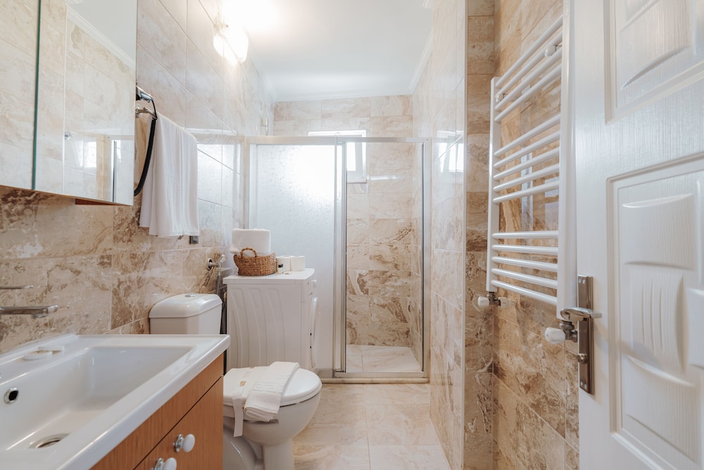 Umut Apartments 46/50