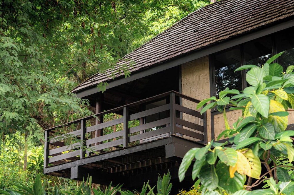 NUKU HIVA KEIKAHANUI PEARL LODGE 3/56