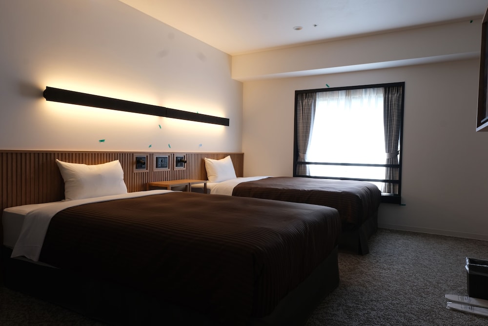 PREMIUM, TWIN BEDS