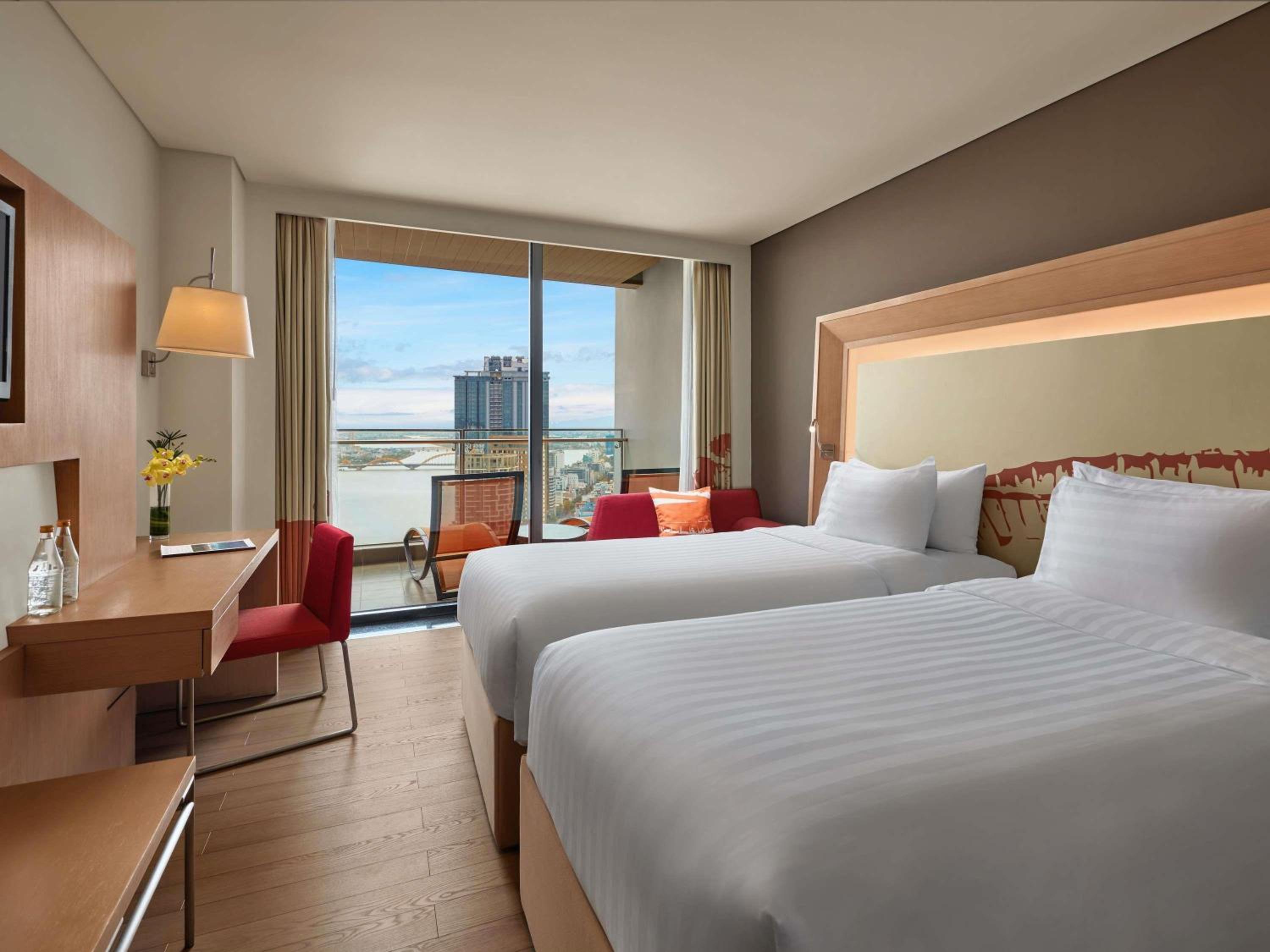 Deluxe, Twin Beds, Rainbow Bridge View, Balcony