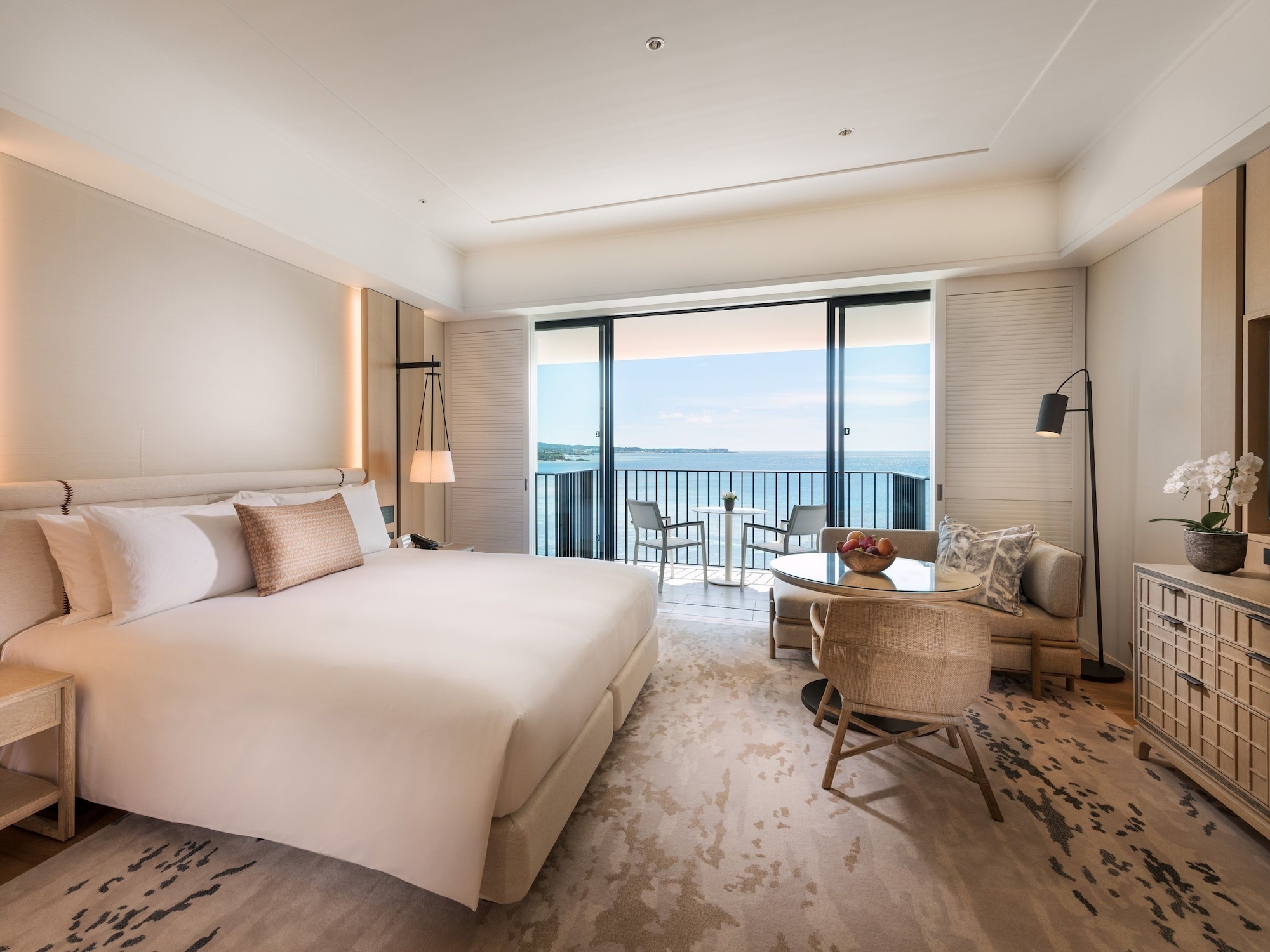 Club, Premier, King Bed, Ocean Front, Lounge Access