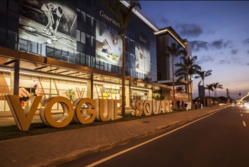 Vogue Square Fashion Hotel 3/50