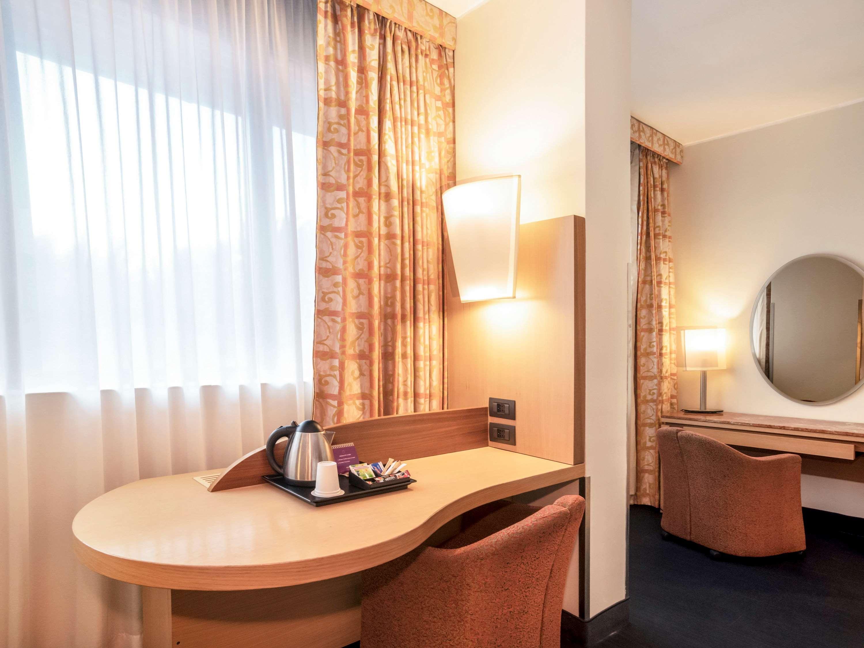 غرفة قياسية بسريرين منفصلين، Mercure Roma West 8/8