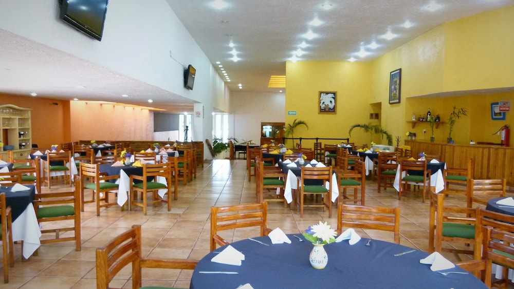 Aristos Cuernavaca 41/57
