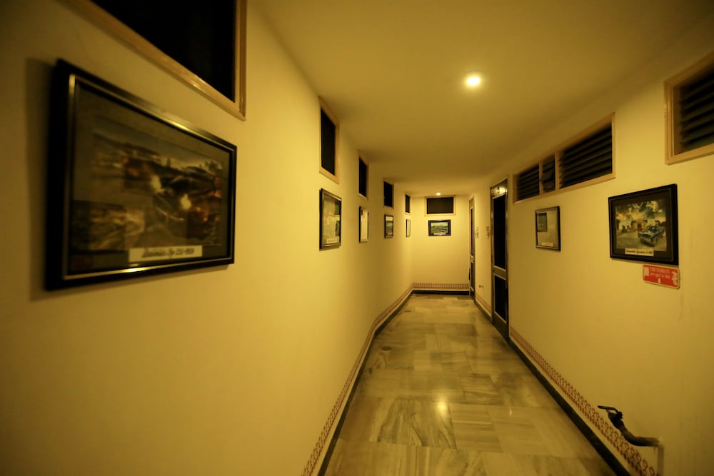 Jaipur Inn 30/62