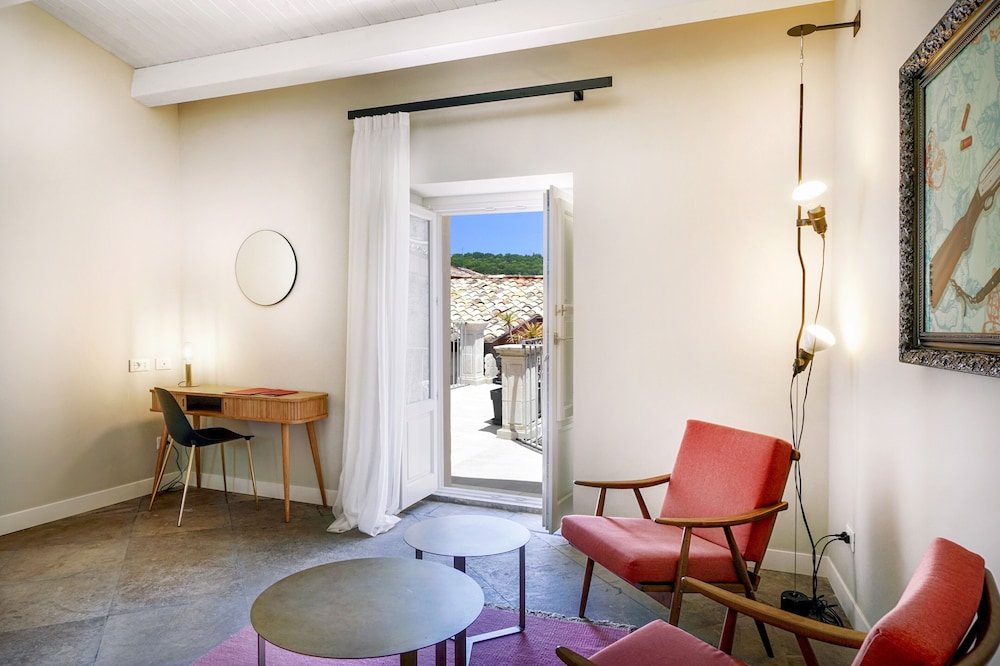 A.D.1768 Boutique Hotel 31/50