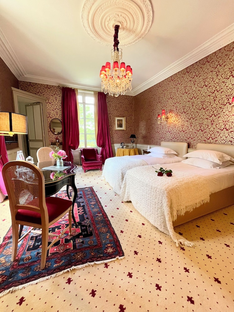 Chateau D'Apigne Rennes 13/50