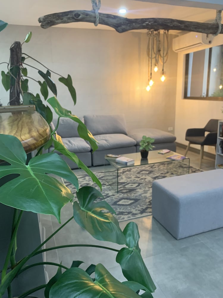 Berlor Airport Inn 28/50