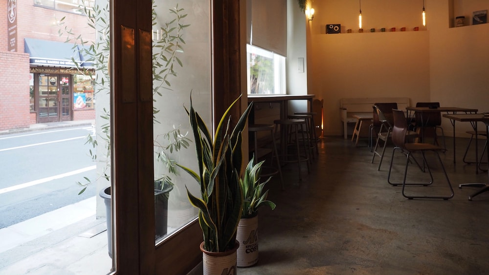 Almond Hostel & Cafe Shibuya 30/41