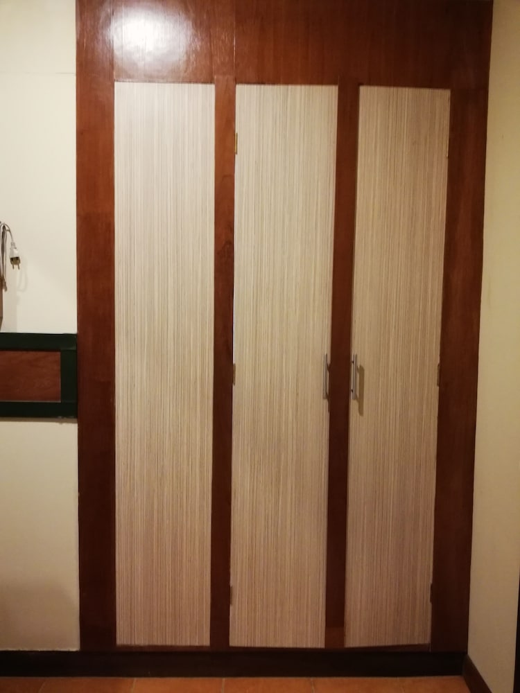 WANATHARA HEALTH RESORT AND SPA 26/50