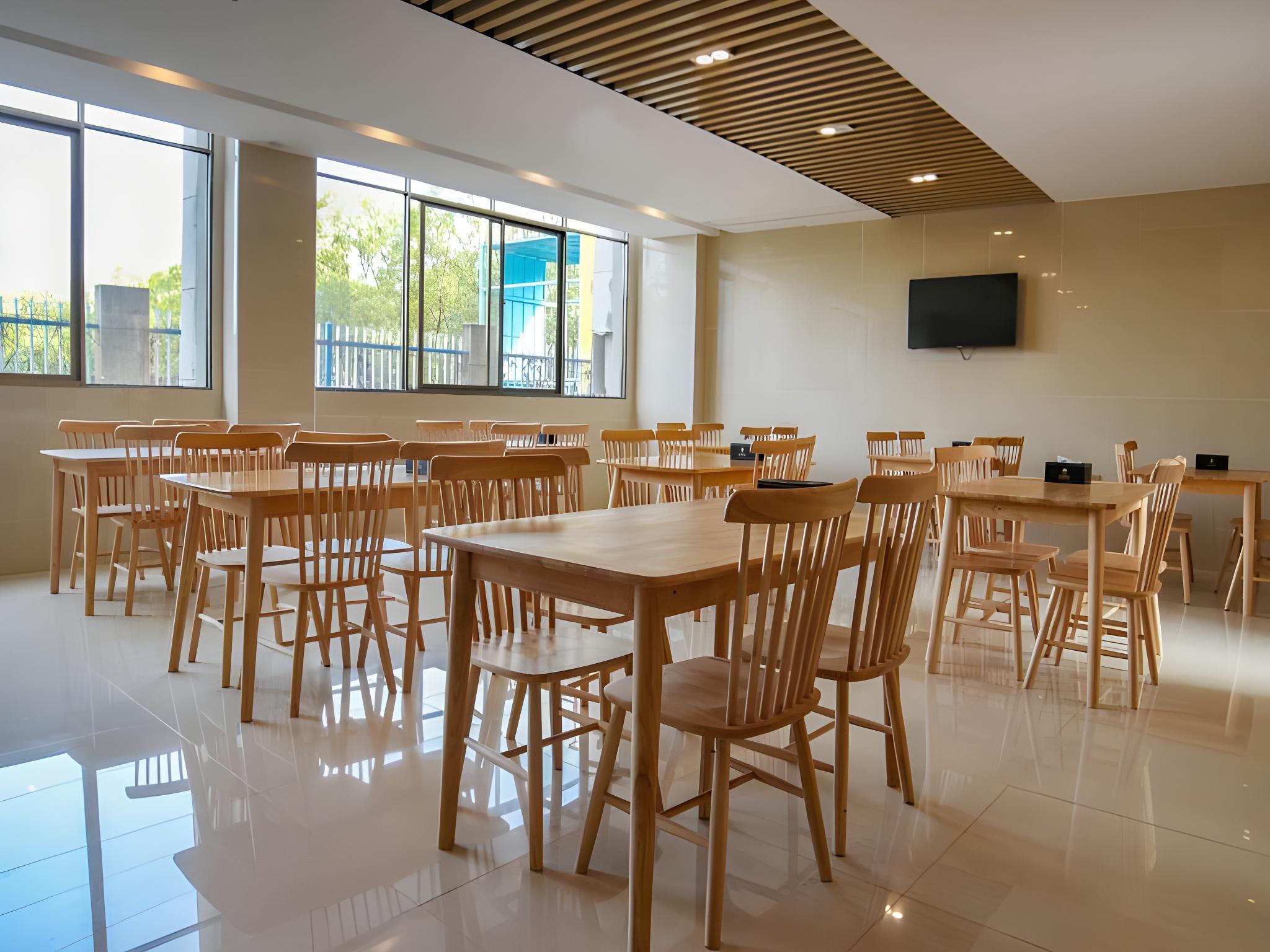 GreenTree Inn Express Gongqing City Nanchang University 16/21