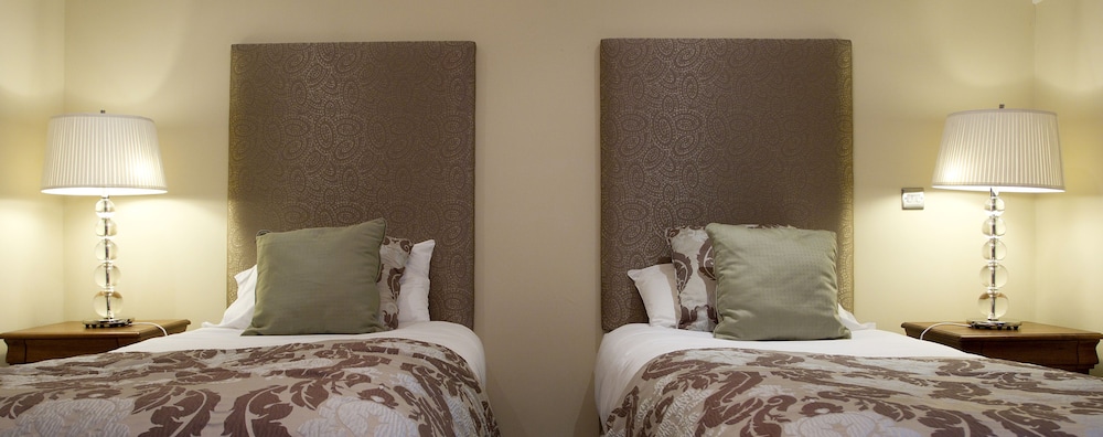 Moyvalley Hotel and Golf Resort 12/37